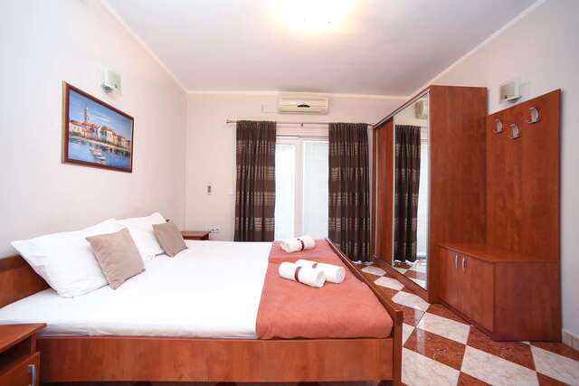 Апартаменты D&D Apartments Тиват-24